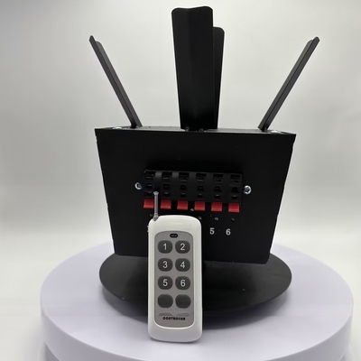 IP55 Rotating Fireworks Fountain Machine Máy điều khiển từ xa không dây 500m Fireworks Firing System